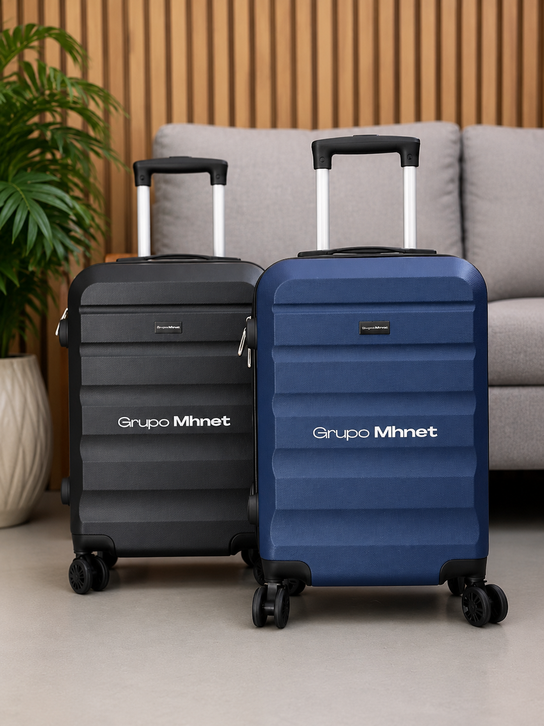 Pedido Grupo MHnet — malas de bordo preta e azul personalizadas